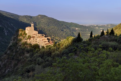 France, Alpes-Maritimes (06), le village perché de Peillon
