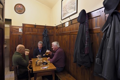 République Tchèque, Prague, Nove Mesto, le très praguois bar Plzenska Jelinkova Pivnice