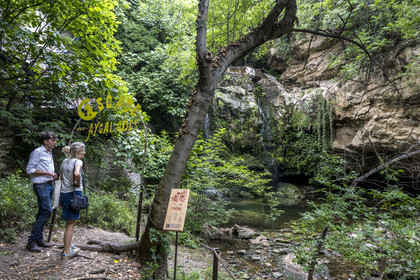France, Bouches-du-Rhône (13), Marseille, quartiers nord, quartier des Aygalades, La Cité des Arts de la Rue, parcours nature artistique menant à la cascade des Aygalades