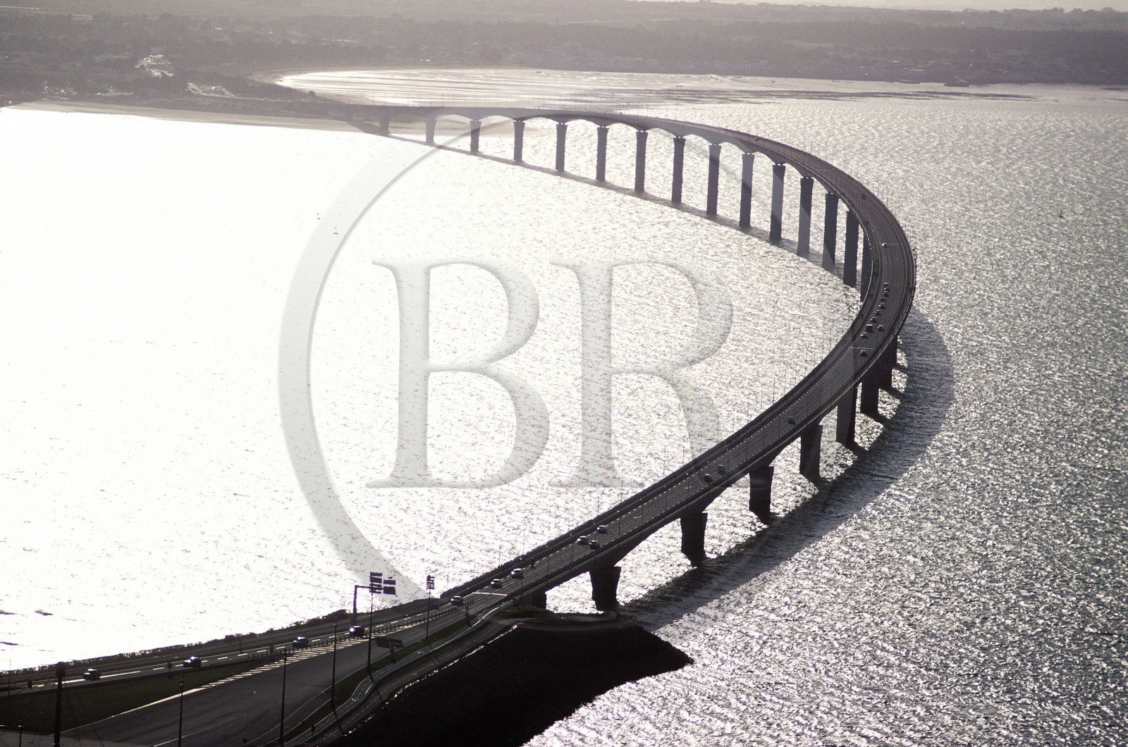 France, Charente-Maritime (17), pont de l'île de Ré (vue aérienne)