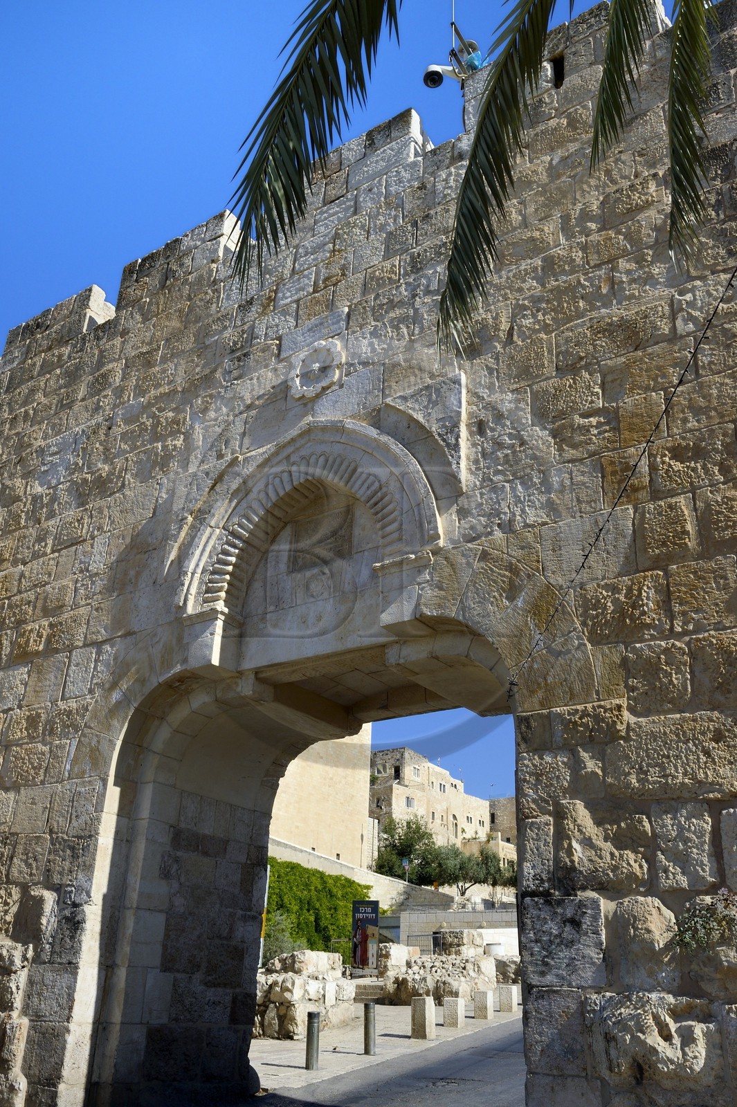Israel, Jérusalem, ville sainte, vieille-ville classée Patrimoine Mondial de l'UNESCO, la Porte des Immondices menant au Mus occidental