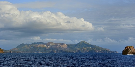 Italie, Sicile, iles Eoliennes, classées Patrimoine Mondial de l'UNESCO, ile de Vulcano et son volcan