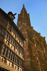 France, Bas-Rhin (67), Strasbourg, vieille ville classée au Patrimoine Mondial de l'UNESCO, la Maison Kammerzell et la cathédrale Notre-Dame