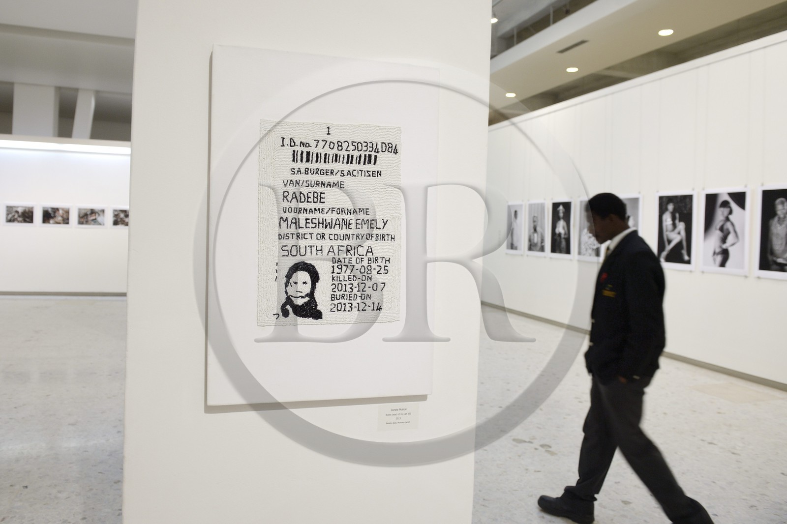 Afrique du Sud, province de Gauteng, Johannesburg, quartier de Braamfontein, Wits Art Museum, exhibition of the work of art-activists Zanele Muholi