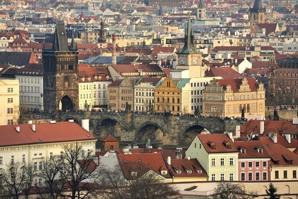 République Tchèque, Prague, centre historique classé Patrimoine Mondial de l' UNESCO, le pont Charles (Karluv Most ou Karlov Most) sur la rivière Vltava