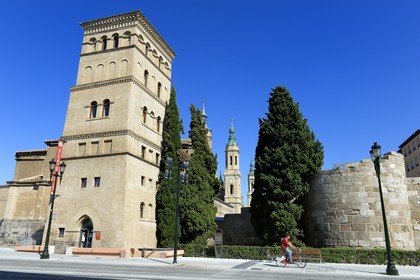 Spain, Aragon, Zaragoza, Zuda tower (torreon de La Zuda) and the Roman walls