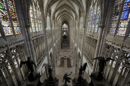 France, Seine-Maritime (76), Rouen, abbatiale Saint-Ouen (XIIème au XVème siècle) de style gothique rayonnant et flamboyant, la nef