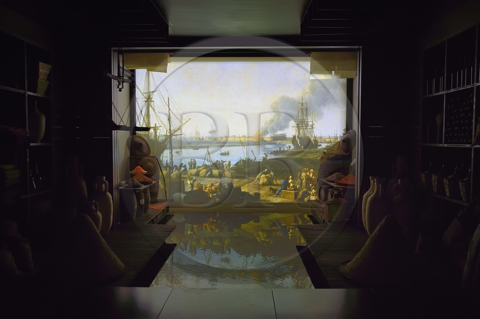 France, Charente (16), Cognac, Musée des Arts de Cognac, audiovisuel historique dans un décor