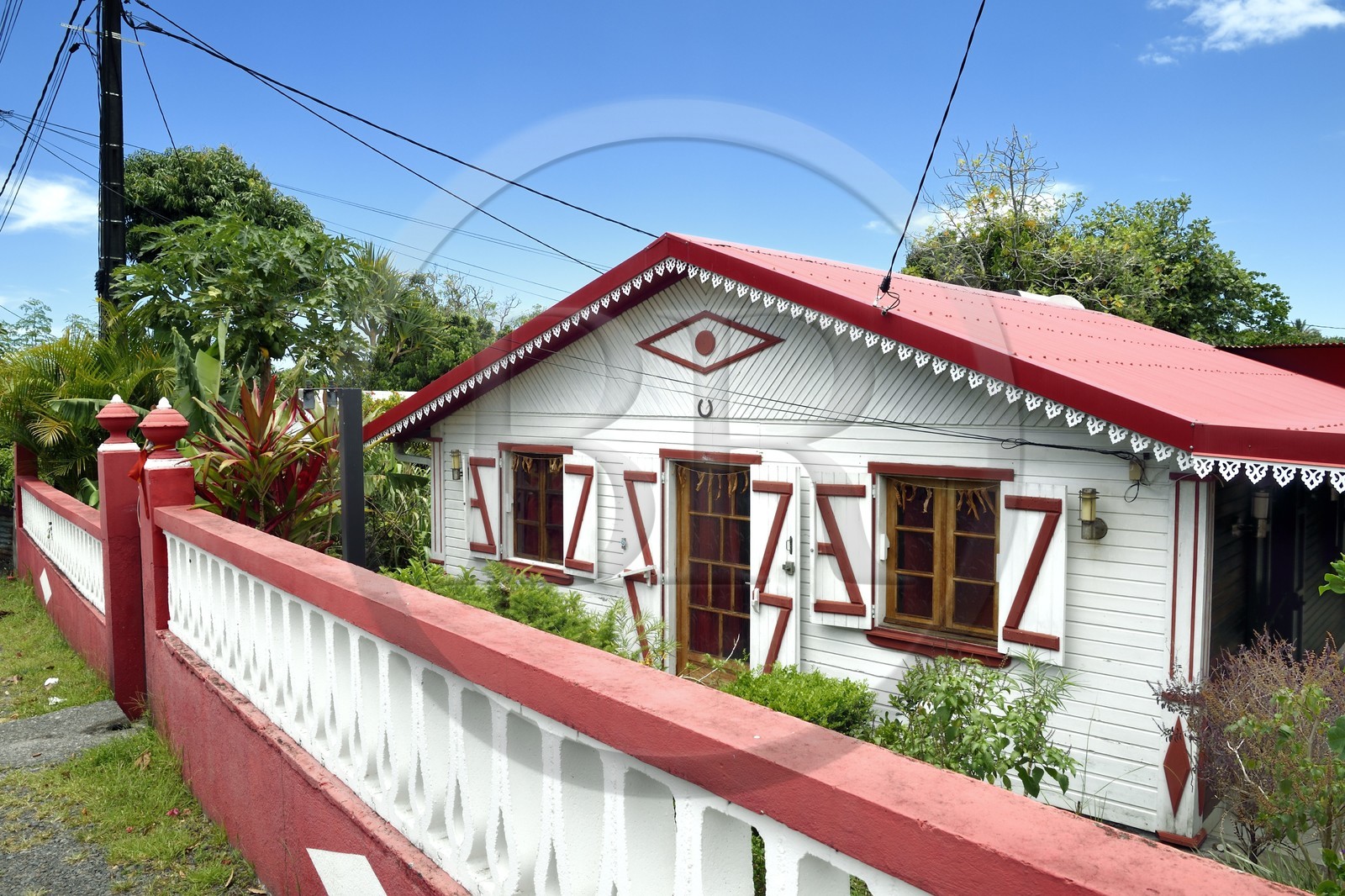 France, Ile de la Reunion, Sainte-Anne, case traditionnelle