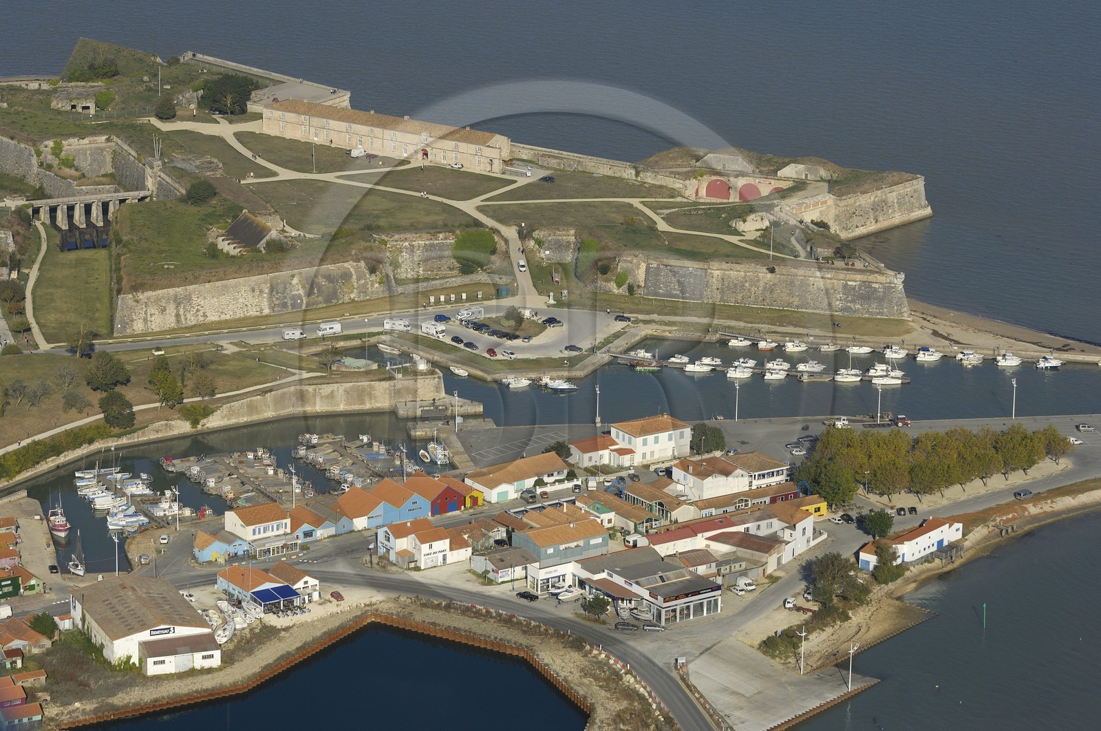 France, Charente-Maritime (17), Ile d'Oléron, Le Château d'Oléron (vue aérienne)