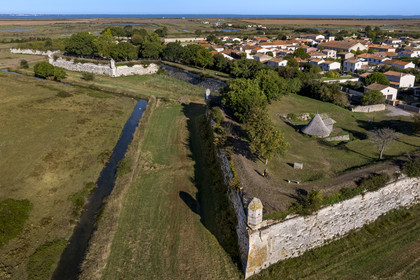 France, Charente Maritime, Saintonge, Marennes Hiers Brouage, Brouage citadel, labelled Les Plus Beaux Villages de France (The Most Beautiful Villages of France), the ramparts built from 1630 to 1640 are equipped with watchtowers (aerial view)