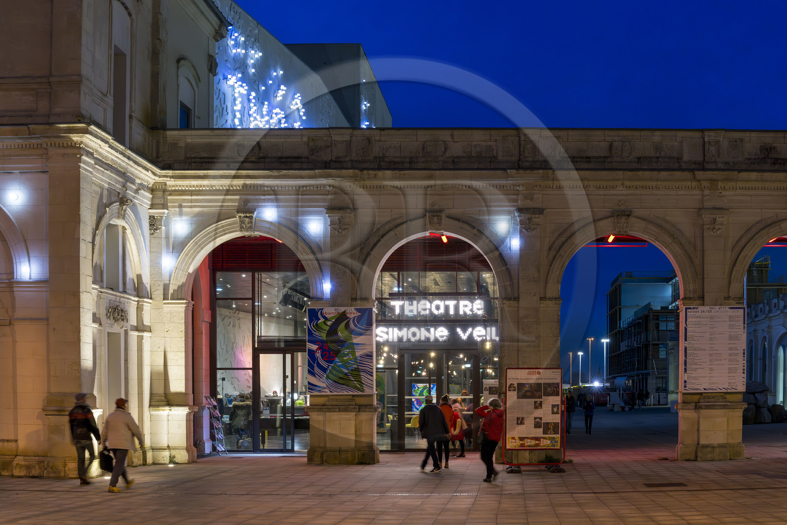 France, Loire-Atlantique (44), Saint-Nazaire, le Théatre, Théatre Simone Veil, scène nationale, réalisé par Karine Herman de l'agence K-architectures dans l'ancienne gare bombardée de la ville France, Loire-Atlantique (44), Saint-Nazaire, le Théatre, Théatre Simone Veil, scène nationale, réalisé par Karine Herman de l'agence K-architectures dans l'ancienne gare bombardée de la ville