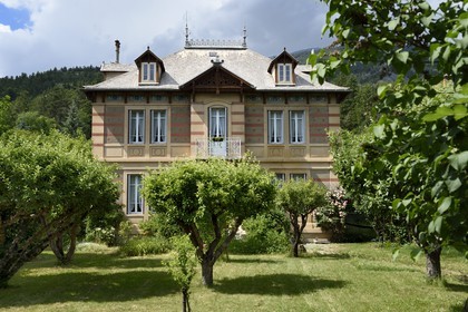 France, Alpes-de-Haute-Provence (04), vallée de l'Ubaye, Barcelonnette, villa mexicaine sur l'avenue de la Libération connue sous le nom de villa Chabrand, construite pour le barcelonnette, industriel et grand voyageur mais aussi naturaliste, collectionneur, chroniqueur, Emile Chabrand