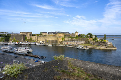 France, Finistère, Brest, the arsenal, the military port is a naval base of the French Navy, the castle which houses the National Maritime Museum at the mouth of the Penfeld river