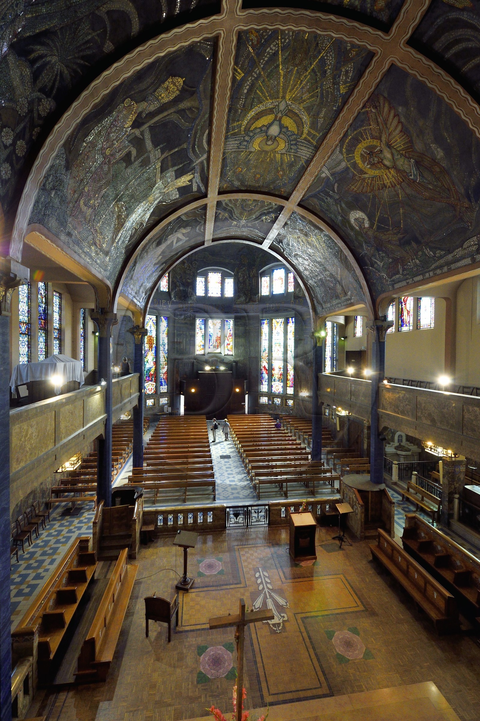 France, Allier (03), Vichy, église Notre-Dame-des-Malades et église Saint-Blaise, voute peinte du choeur