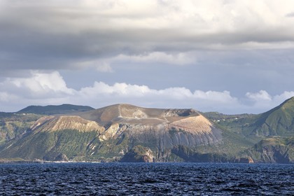 Italie, Sicile, iles Eoliennes, classées Patrimoine Mondial de l'UNESCO, ile de Vulcano et son volcan