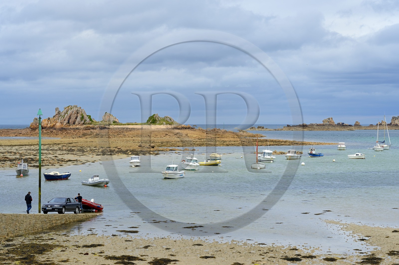 France, Côtes-d'Armor (22), Côte d'Ajoncs, Penvénan, port de l'Anse de Gouermel à Buguélès