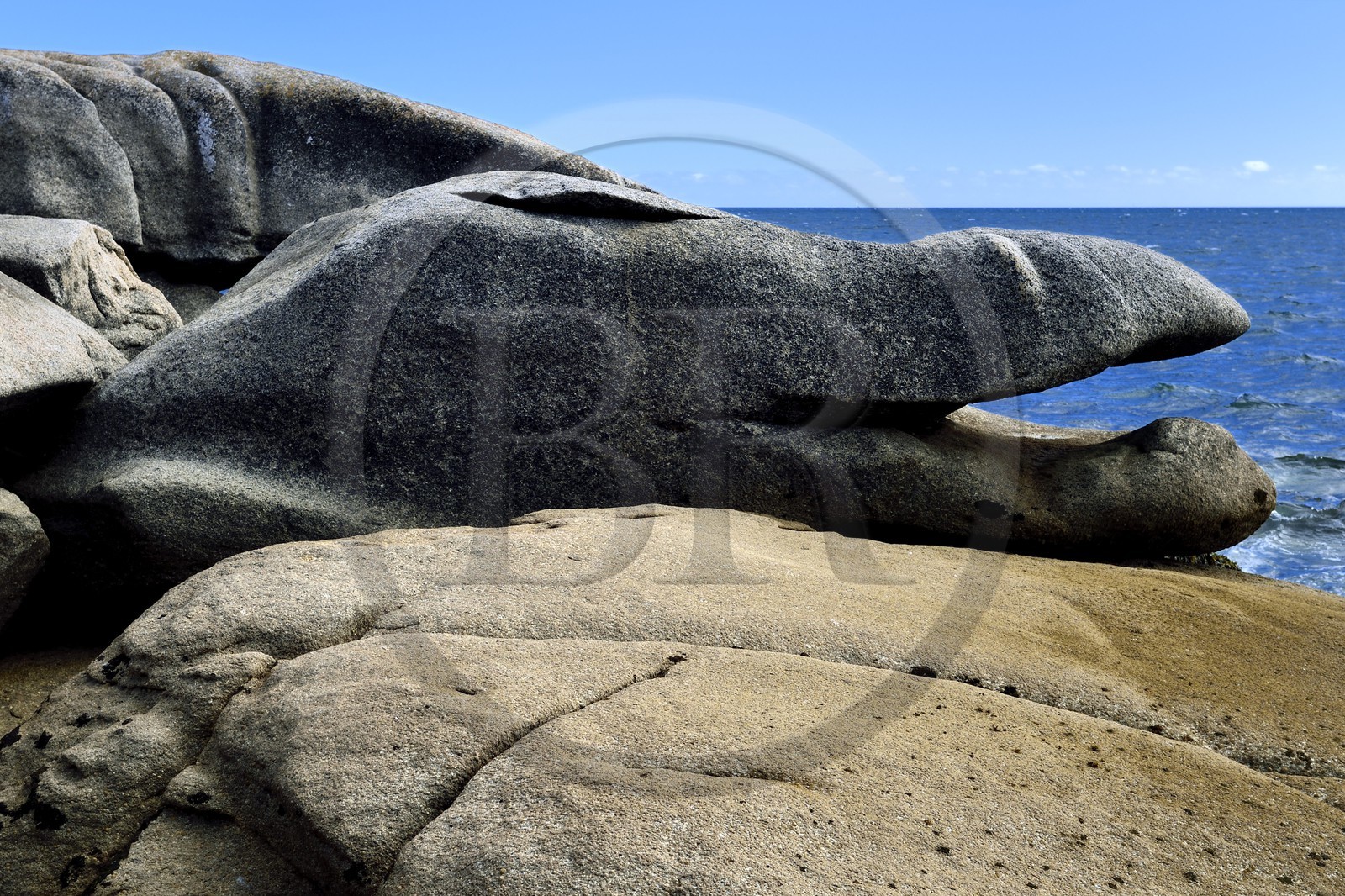 France, Finistère (29), région de Concarneau, Tregunc, bords de mer à la Pointe de la Jument