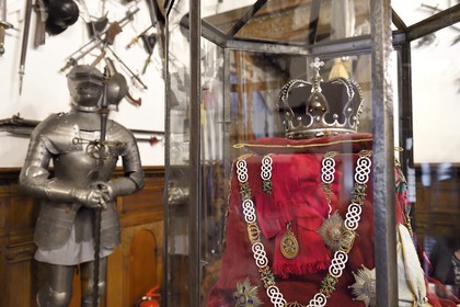 Roumanie, Valachie, Sinaia, château de Peles ancienne résidence royale édifiée de 1875 à 1883 pour le roi Carol Ier de Roumanie, la salle des armes